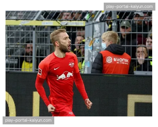 从草根到职业：德甲俱乐部社区足球项目十年回顾